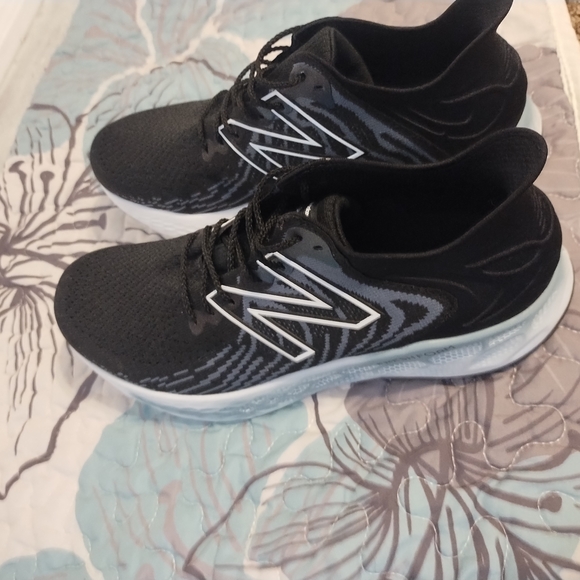 New Balance Shoes Womens US size10.5Fresh Foam 1080 Running Sneakers Knit LowTop - Picture 14 of 16